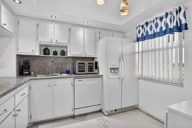 Enjoy relaxed South Florida living in this 1-bedroom, 1.5-bath - photo 12