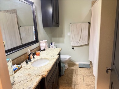 Discover the potential of this spacious 4-bedroom, 4-bath home - photo 16
