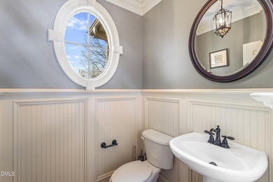 *MOVE-IN-READY, FULLY FURNISHED * Step into this meticulously