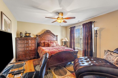 *MOVE-IN-READY, FULLY FURNISHED * Step into this meticulously