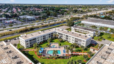Enjoy relaxed South Florida living in this 1-bedroom, 1.5-bath - photo 35