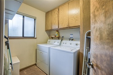 10 Royale Ave 13A-2 - photo 25