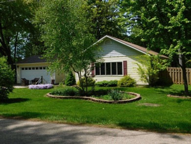 Shawano Lake Home For Sale in Shawano Wisconsin