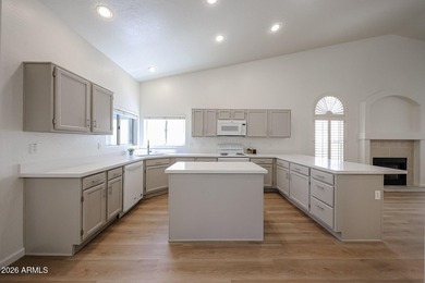 Welcome to your new home! Beautiful 4 bed, 2.5 bath property - photo 15