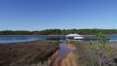 We are pleased to offer this exclusive waterfront residential - photo 4