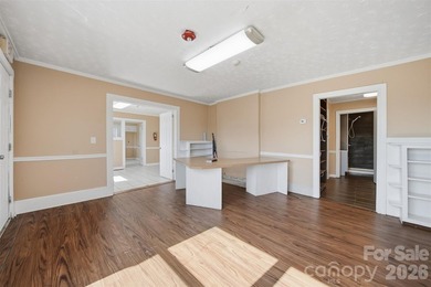 3497 Hickory Blvd in Hudson, North Carolina presents an - photo 5