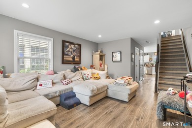 Rare Greenwich opportunity! This side-by-side duplex at 9 - photo 2