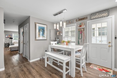 Rare Greenwich opportunity! This side-by-side duplex at 9 - photo 8