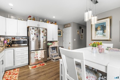 Rare Greenwich opportunity! This side-by-side duplex at 9 - photo 10