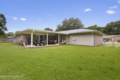 Golf Cart Living in Fort Bayou Estates - Solid Brick Home with - photo 22