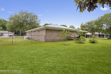 Golf Cart Living in Fort Bayou Estates - Solid Brick Home with - photo 24