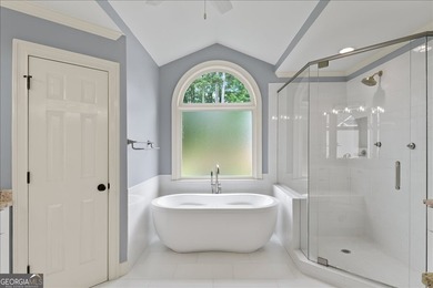 Welcome to this fantastic home, thoughtfully designed and - photo 35
