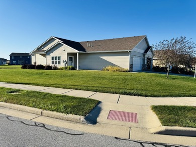 Can go FHA on 12/25. Beautiful half duplex in the no HOA