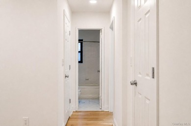 Welcome to CO-OP 2N at 50 Brompton Rd, set within a meticulously - photo 13