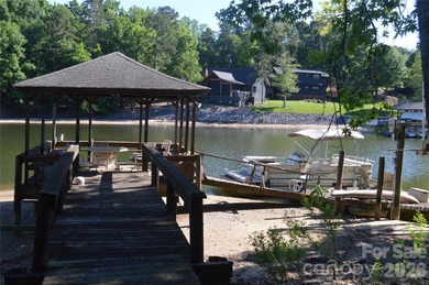 Rare opportunity to own a stunning main channel Lake Wylie - photo 14
