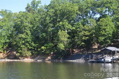 Rare opportunity to own a stunning main channel Lake Wylie - photo 22