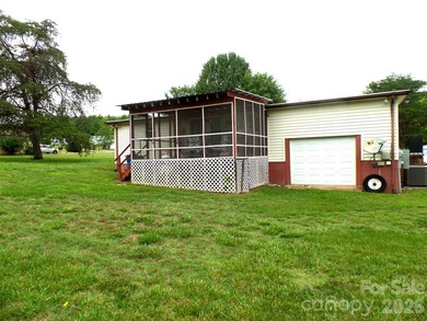 Charming & Well-Maintained Home in Claremont! Welcome home to - photo 4