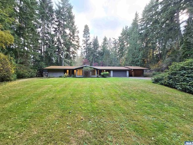 Strait Juan de Fuca  Home Active Under Contract in Port Angeles Washington