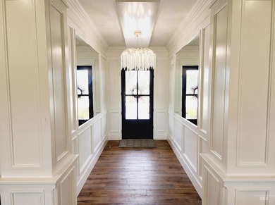 Experience 5 acres of space and a custom-built residence - photo 3