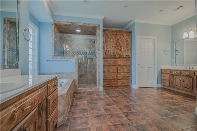 Tucked within the prestigious gated Pinnacle Country Club - photo 17