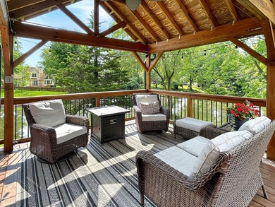 Wake up to calming water views and enjoy the best of lake living - photo 19