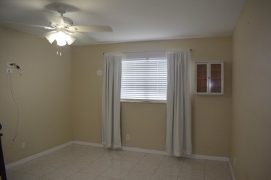 Beautifully remodeled 2-bedroom, 2-bath villa located in the - photo 20