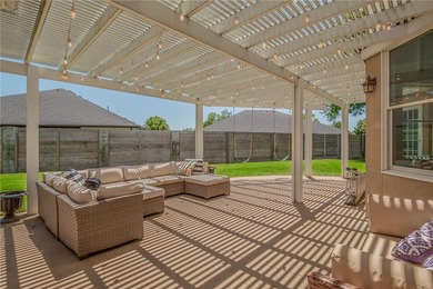 Tucked within the prestigious gated Pinnacle Country Club - photo 30