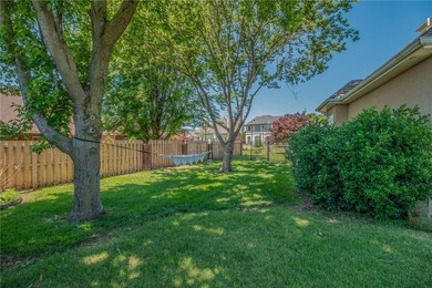 Tucked within the prestigious gated Pinnacle Country Club - photo 32