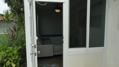 Beautifully remodeled 2-bedroom, 2-bath villa located in the - photo 32