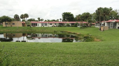 Beautifully remodeled 2-bedroom, 2-bath villa located in the - photo 33
