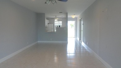Beautifully remodeled 2-bedroom, 2-bath villa located in the - photo 34