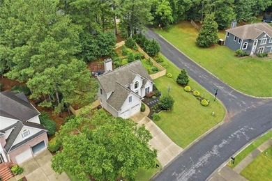 Tucked away on a private corner lot, you'll immediately notice - photo 4