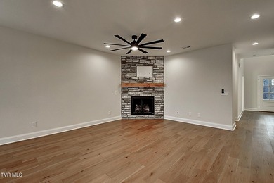 Beautiful family-friendly 4 bedroom, 3 bath home featuring two - photo 9