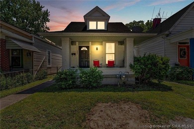 Welcome home to this beautifully updated 3-bedroom, 1-bath gem - photo 2