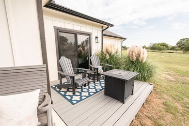 Modern Lakefront Living on Lake Nocona - Main Residence , Guest - photo 22