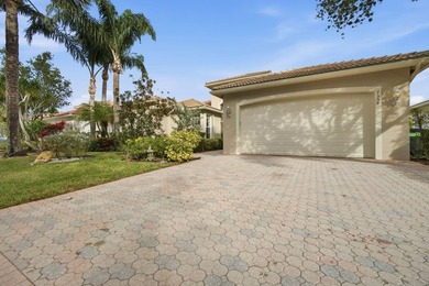 Welcome to this stunning remodeled 4-bedroom, 2.5-bathroom - photo 12