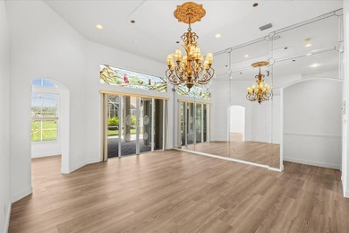 Welcome to this stunning remodeled 4-bedroom, 2.5-bathroom - photo 21