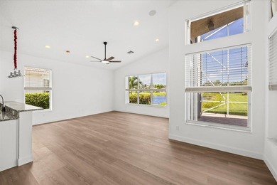 Welcome to this stunning remodeled 4-bedroom, 2.5-bathroom - photo 25