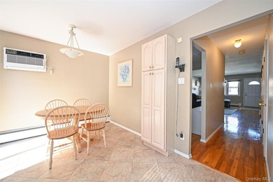 Well-maintained by long-time owners, this semi-detached Colonial - photo 7