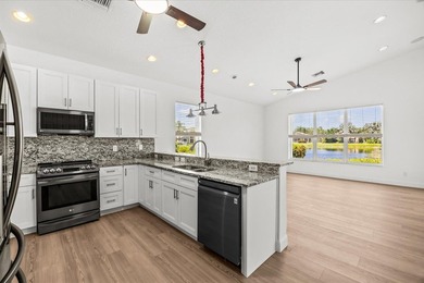 Welcome to this stunning remodeled 4-bedroom, 2.5-bathroom - photo 31