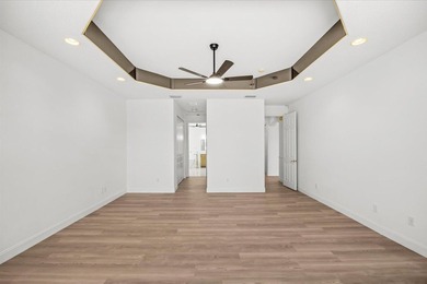Welcome to this stunning remodeled 4-bedroom, 2.5-bathroom - photo 36