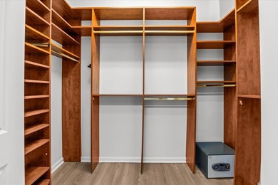 Welcome to this stunning remodeled 4-bedroom, 2.5-bathroom - photo 40