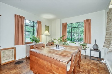 Truly a one-of-a-kind gorgeous cape cod style home, centrally - photo 4