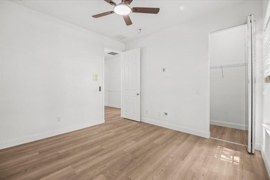 Welcome to this stunning remodeled 4-bedroom, 2.5-bathroom - photo 44