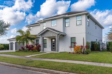 Experience of luxury living in this 2021 custom-built - photo 3