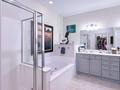 Beautifully positioned one-story townhome in Middleborough at - photo 11