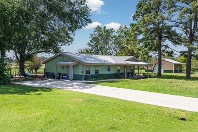 MOTIVATED SELLER!! Pretty little 3-bed, 1-bath home on a 0 - photo 2