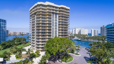 Lake Condo For Sale in Boca Raton, Florida