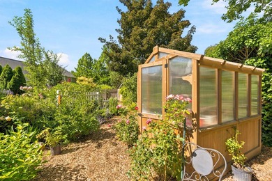 Inviting Lexington Hills home nestled on a quiet cul-de-sac - photo 7