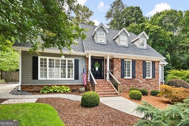 Welcome Home to 491 Timberlea Lake Drive. This beautiful and - photo 2